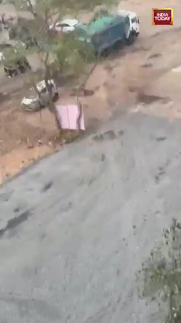 watch-dumper-driver-rams-into-employers-car-in-maharashtra-over-unpaid-wages-india-today-1775810489.mp4