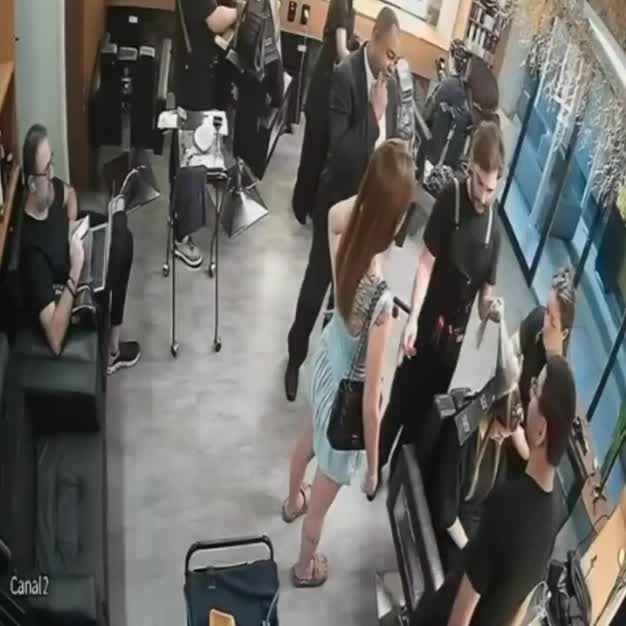 woman-stabs-hairdresser-in-salon-after-demanding-a-refund-for-a-bad-haircut-need-to-know-1778297478.mp4
