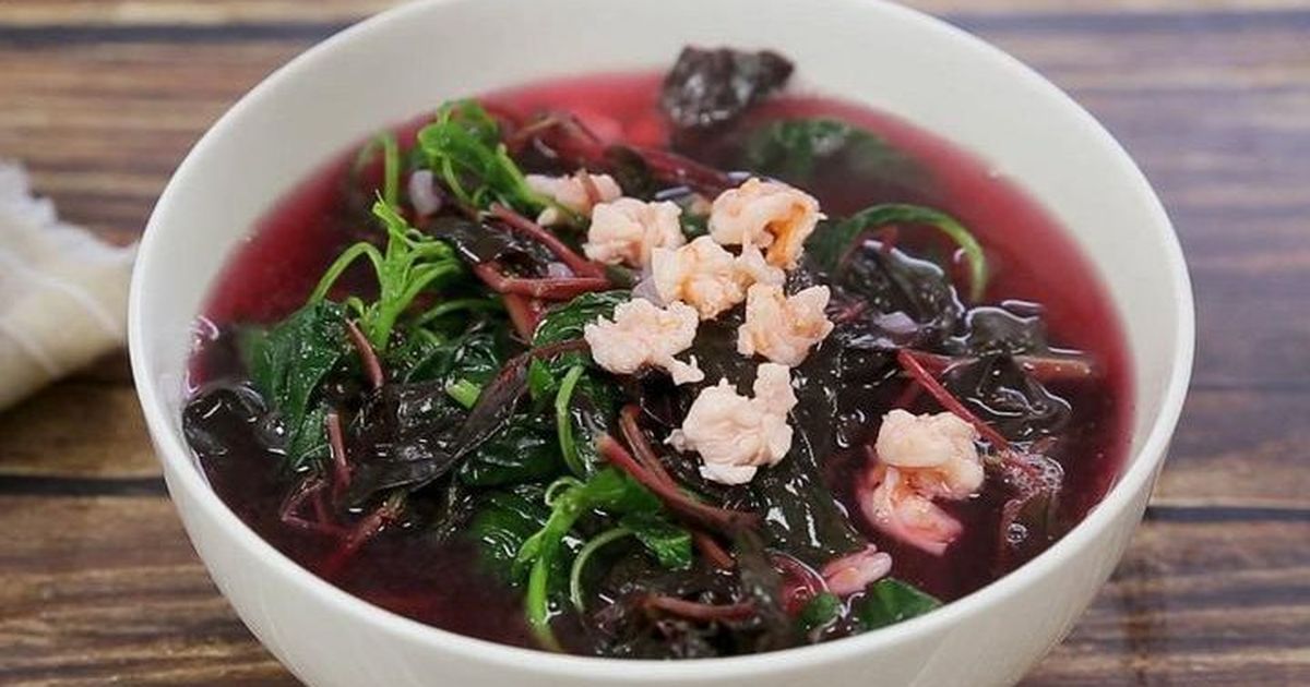 Từng mọc dại ven bờ rào, nay loại rau “trường thọ” này được ưa chuộng, giá  vẫn rất "mềm"