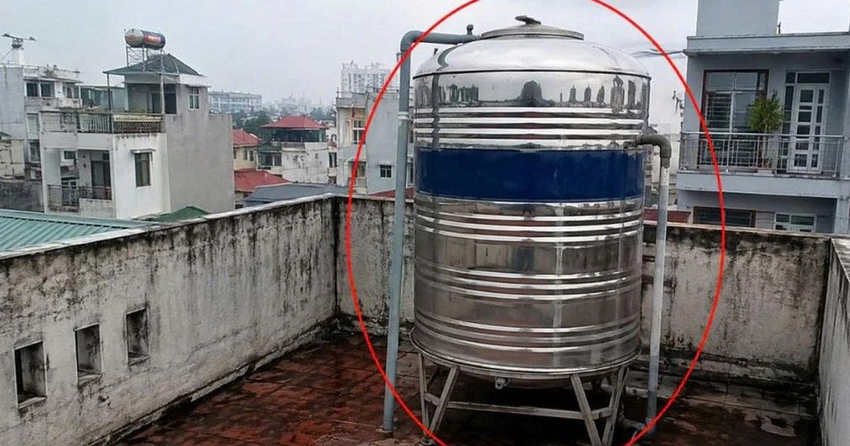 Cảnh báo quan trọng với những gia đình đang đặt bồn nước trên sân thượng