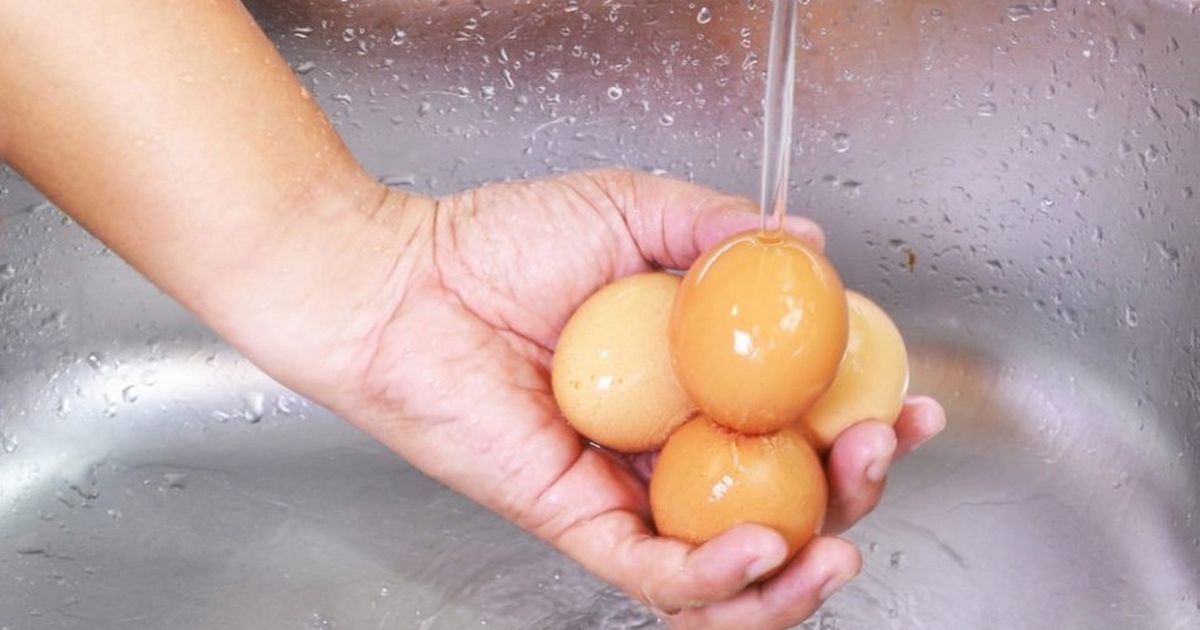 Người phụ nữ tử vong khi ăn trứng: Cảnh báo thói quen sai lầm nhiều gia đình mắc phải khi bảo quản trứng, tăng nguy cơ nhiễm khuẩn