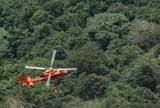 Một chiếc trực thăng biến mất giữa rừng rậm Indonesia, 8 người thiệt mạng