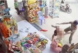 Người đàn ông khỏa thân lao vào tiệm tạp hóa hành hung nữ giáo viên: Hé lộ danh tính và nguyên nhân