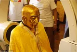 Bức tượng nhà sư mạ vàng 1.000 năm tuổi khiến nhà khoa học náo loạn khi chụp CT: Còn nguyên bộ não và cấu trúc xương