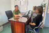 Cho thiếu nữ 15 tuổi đi nhờ vệ sinh, chủ nhà bàng hoàng phát hiện thi thể trẻ sơ sinh sau bồn cầu, trong miệng có giấy