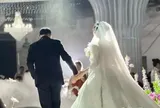 Bắt quả tang vợ sắp cưới làm "chuyện mờ ám" với tình cũ trong phòng thay đồ, chú rể hủy hôn ngay tại trận