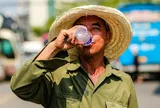 Bắc Bộ nắng nóng gay gắt, oi bức ngột ngạt đến khi nào?