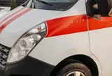 Nhầm vết máu là nước ép thanh long, hai con đi làm bỏ mặc cha tử vong