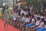 Vụ thí sinh Hoa hậu Du lịch bản sắc Việt Nam trình diễn áo tắm trước học sinh: BTC nói gì?