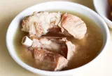 4 lỗi khi hầm xương khiến nước dùng đục, kém thơm: Nhiều người vẫn làm mỗi ngày