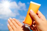 5 thói quen mùa hè âm thầm khiến da nhanh lão hóa, nhiều người vẫn làm mỗi ngày