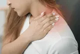 Những dấu hiệu cho thấy bạn cần đi khám cổ vai gáy ngay, đặc biệt là dân văn phòng