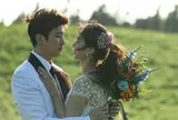 Jang Shin Young đăng ảnh cùng bóng lưng người đàn ông, dân mạng rộ tin "yêu lại từ đầu" với chồng sau scandal ngoại tình chấn động