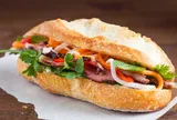 Bánh mì Việt Nam bất ngờ viral quốc tế chỉ với một câu hát