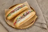 Hơn 40 người ngộ độc sau khi ăn bánh mì: Hai chủ cơ sở bị xử phạt hơn 50 triệu đồng