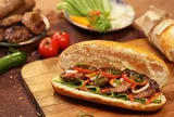 Điều gì được phát hiện tại cơ sở bánh mì khiến hơn 80 người nghi ngộ độc ở Lâm Đồng?