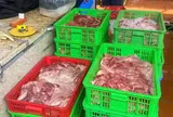 Thu mua lợn nhiễm dịch tả lợn châu Phi để bán ra thị trường, một cơ sở kinh doanh ở Hưng Yên bị điều tra