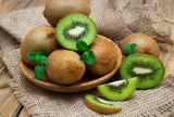5 nhóm người cần lưu ý khi ăn kiwi, không phải ai cũng biết