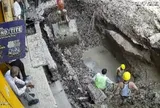 Đất sụt lở như hàm cá mập, "nuốt chửng" nam công nhân xuống lòng đất sâu, camera ghi lại cảnh tượng ám ảnh