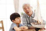 Lén xét nghiệm ADN sau đám tang con trai, ông bà ngã quỵ phát hiện "cháu đích tôn" 8 tuổi là người dưng, uất nghẹn trước phán quyết của tòa