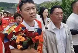Bị chính dì ruột tàn nhẫn bắt cóc đem bán, chàng trai nếm trải 26 năm sống kiếp "người rừng" giờ ra sao?