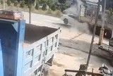 Ô tô lao vào gầm xe tải đang đỗ, 7 người thiệt mạng: Clip hiện trường, hé lộ danh tính tài xế