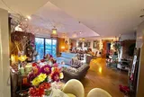 Biệt thự tân cổ điển của Lý Quí Khánh: Góc nào cũng ngập sắc, hoa tươi nở rộ quanh năm