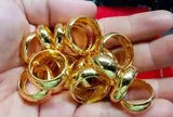 Giữ vàng cả chục năm, đến lúc cần tiền lại không dám bán