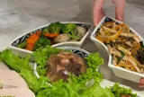 Hoa hậu Đỗ Hà ngày càng đảm đang sau khi kết hôn, chồng tổng giám đốc tập đoàn Sơn Hải thường xuyên làm "chuột bạch" thử món vợ nấu