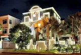 Bảo Thy sống cùng chồng doanh nhân trong biệt thự 400m², có 2 mặt tiền và hồ bơi riêng