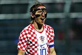 Croatia thắng nghẹt thở Slovenia, Modric và Pasalic cùng tỏa sáng