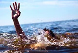 Bé trai 11 tuổi tử vong sau khi bị miệng hút bể bơi hút chặt, mẹ bất lực không thể kéo con ra