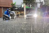 Dự báo thời tiết ngày 17/7: Bắc Bộ mưa rất to, có nơi trên 250mm, nguy cơ lũ quét và sạt lở đất