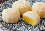 Một chiếc bánh dẻo tương đương 5-6 bát cơm, chuyên gia cảnh báo không nên ăn hết một lần