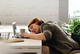 Chiều nào cũng uể oải, thiếu năng lượng: 4 thói quen tưởng vô hại có thể là thủ phạm