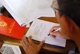 Nhận làm sổ đỏ cho khách, người phụ nữ “hô biến” thửa đất thành tài sản của mình rồi mang đi vay 1,7 tỷ đồng