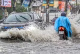 Dự báo thời tiết 10 ngày tới: Bắc Bộ và miền Trung còn mưa lớn đến khi nào?