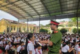 “Bắt cóc online” nhắm vào người trẻ: Giả danh công an, dựng “vụ án” rồi ép nạn nhân tự cách ly