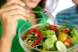 5 sai lầm khi ăn và chế biến rau nhiều người mắc, có thể làm giảm dinh dưỡng