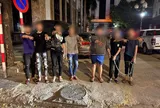 Bắt nhóm thiếu niên đánh nhầm người rồi "tiện tay" cướp tài sản