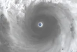 Mắt siêu bão Sinlaku hiện rõ trên vệ tinh, được ghi nhận mạnh nhất thế giới từ đầu năm 2026