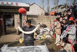 Nổi tiếng khắp MXH chỉ sau một đêm, người bán mì kéo tay phải đối mặt với những áp lực không ngờ khiến cuộc sống thay đổi chóng mặt