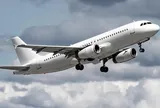 Đang ngủ trên máy bay, cô gái hoảng loạn, run rẩy bật khóc khi phát hiện hành vi khiếm nhã này của người đàn ông ngồi cạnh
