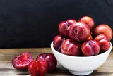 Cứ đến hè là nhiều người mua cả cân để ăn vì quá "mê", nhưng loại quả này lại không “thân thiện” với 5 nhóm người