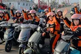 Từng kiếm chưa tới vài chục nghìn mỗi giờ, nhiều phụ nữ nay đổi đời nhờ nghề giao đồ ăn