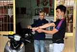 Tạm giữ 2 "đạo chích" Trần Minh Huy (SN 2002) và Châu Tuấn Kiệt (SN 2003)