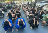 Clip: Trinh sát Công an TP.HCM giương súng chặn ô tô chở ma túy như phim hành động, bắt giữ 140 đối tượng