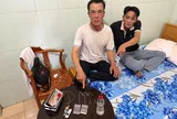 Ập vào kiểm tra nhà nghỉ, công an bắt quả tang 2 người đàn ông đang "phê" ma túy