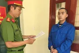 Nhận chở thuê 1kg vàng với tiền công 700.000 đồng, Nguyễn Văn Khanh (SN 2004) vướng vòng lao lý