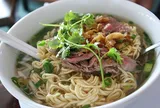 Người đàn ông 45 tuổi “sốc nặng” khi đi khám sau nhiều năm ăn mì gói thay cơm